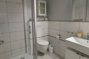 Apartment | Bathroom - Holiday Apartment Waterdelle (Borkum)