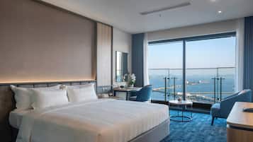 Premier Suite, 1 King Bed, Ocean View | Premium bedding, minibar, in-room safe, desk