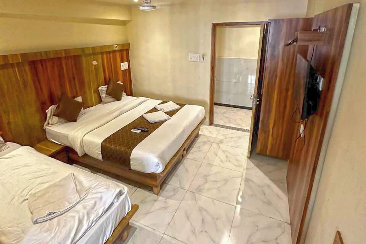 Executive Triple Room | Free WiFi, bed sheets