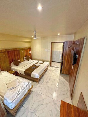 Free WiFi, bed sheets