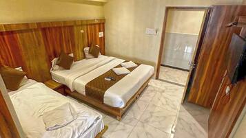 Free WiFi, bed sheets