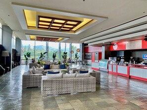 Lobby - Amazing Views Waikiki Beach 28th Floor 1 Bedroom Family and Group Condo (Honolulu)