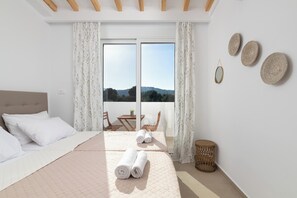 3 bedrooms, in-room safe, soundproofing, iron/ironing board