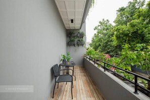 Unclassified image, 2 of 6, button - Blok M Residence (South Jakarta)