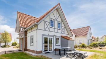 Villa | Exterior