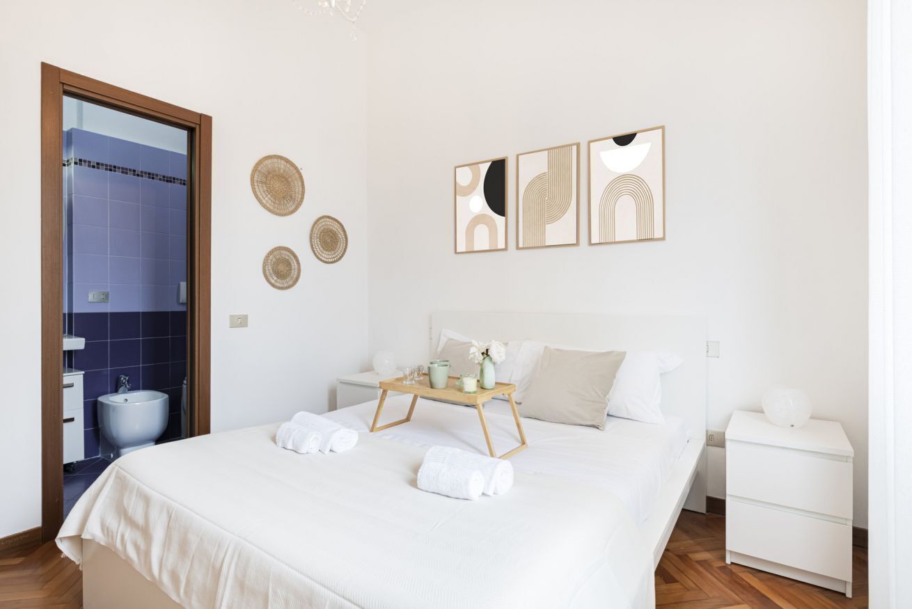 1 bedroom, desk, iron/ironing board, WiFi
