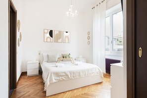 1 室のベッドルーム、デスク、アイロン / アイロン台、WiFi