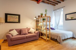 1 quarto, ferros/tábuas de passar roupa, Wi-Fi, roupa de cama