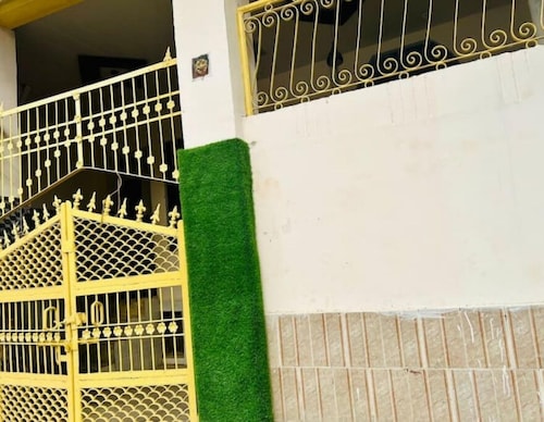 Shree Ji Dham Home Stay