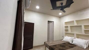 6 chambres, Wi-Fi, draps fournis