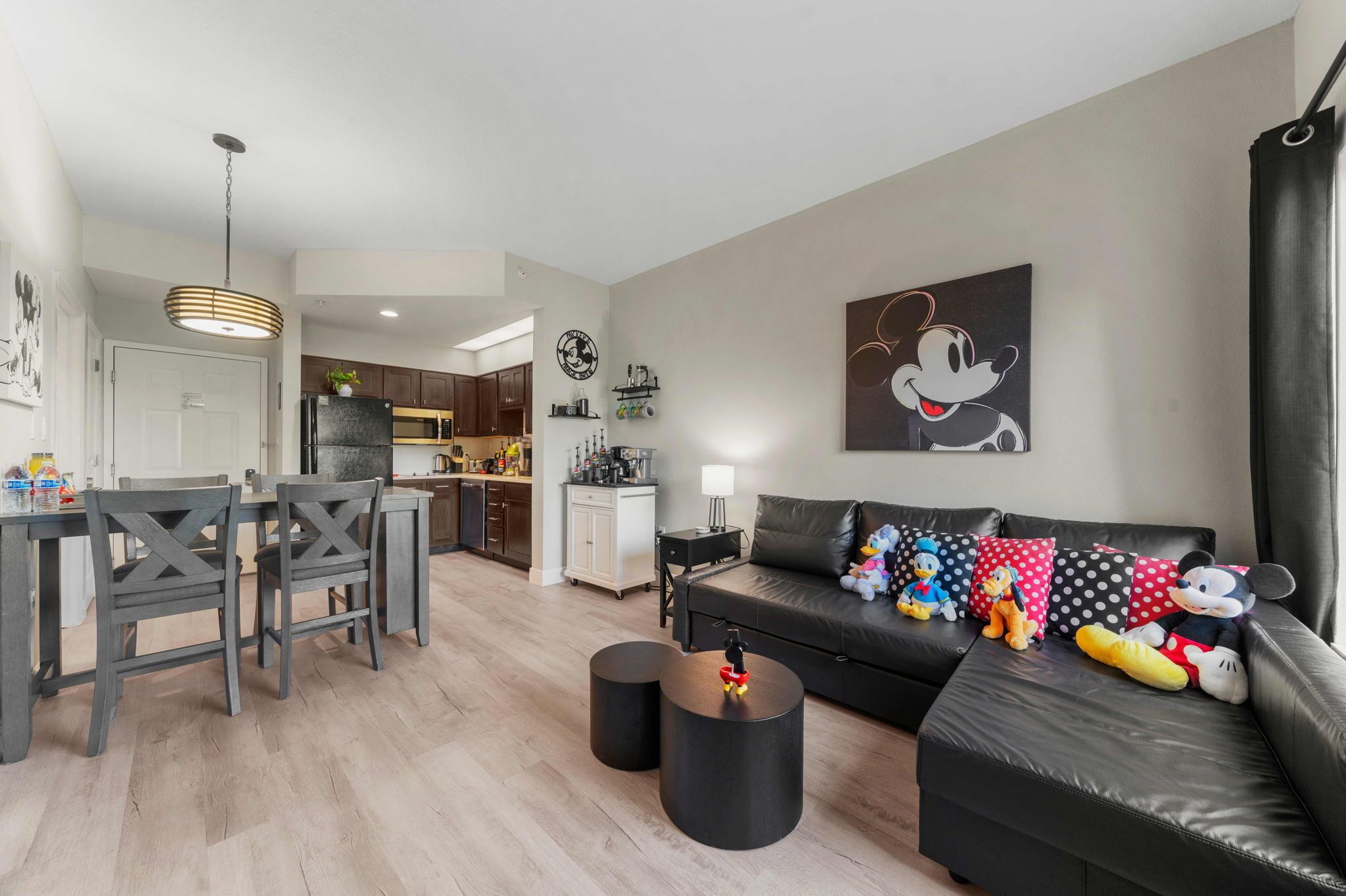 Smart TV, oficina, impresora