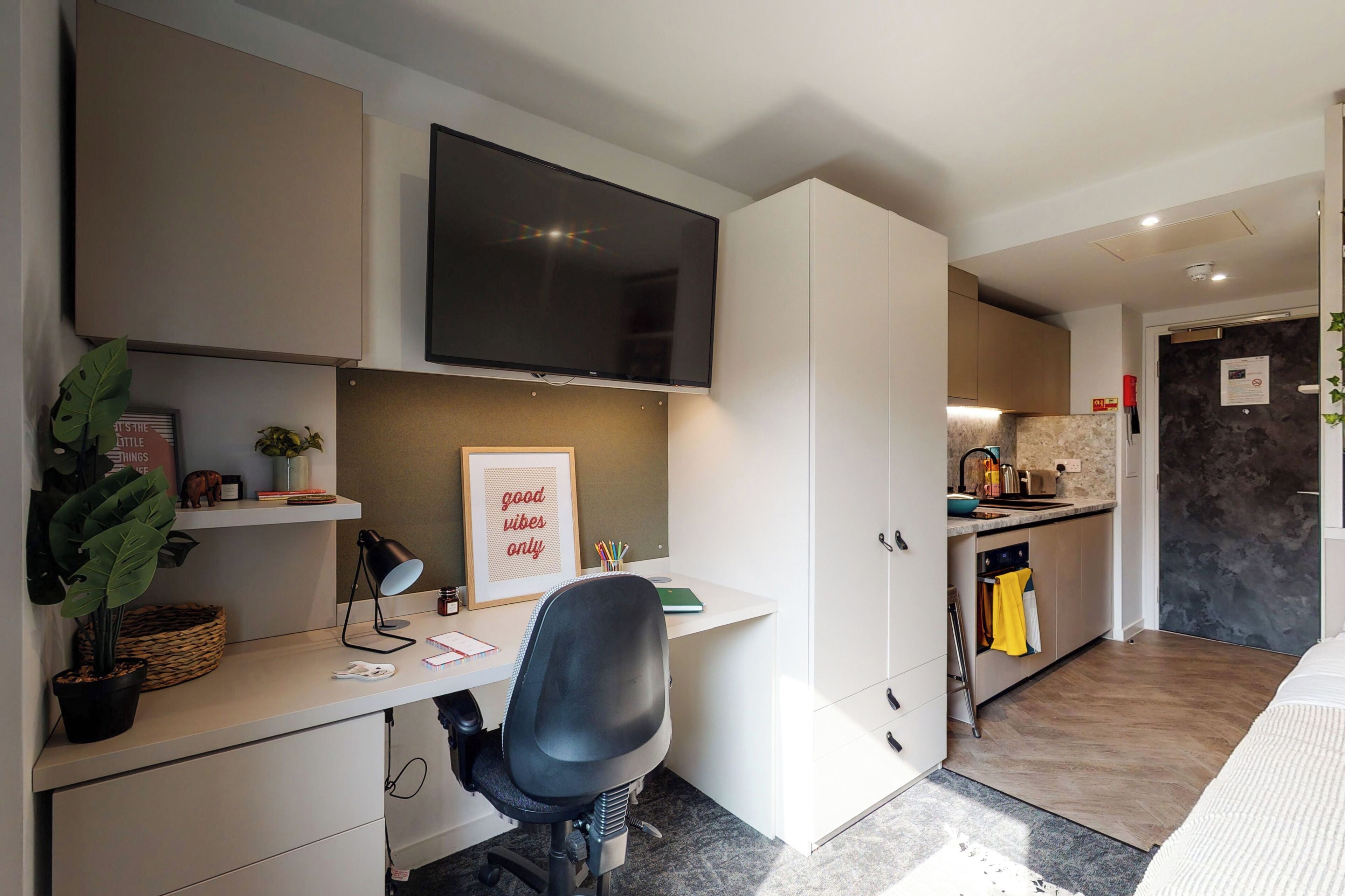 Standaard studio | Verduisterende gordijnen, een strijkplank/strijkijzer, gratis wifi