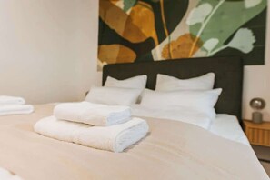 1 bedroom, iron/ironing board, travel cot, WiFi