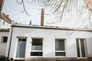 Exterior detail - Staylight City-Loft | private parking | trade fair (Hannover)