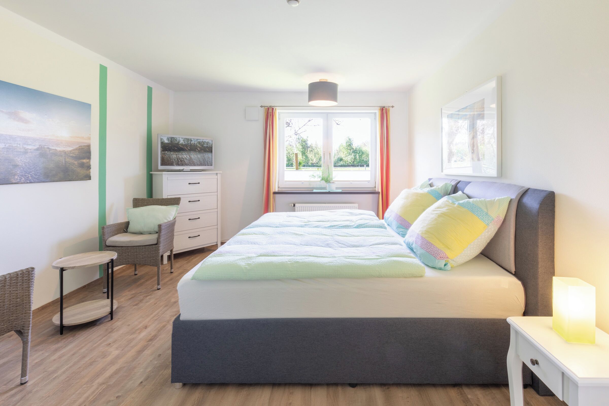 3 soverom, strykejern/-brett, reiseseng for barn og wi-fi (inkludert)