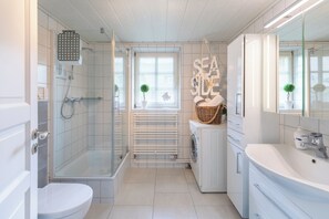Hair dryer - Ferienhaus Warftperle in Dagebüll für bis zu 4 Personen (Dagebüll)