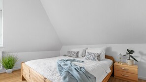 1 bedroom, free WiFi, bed sheets - Luna - 2-r- Fewo für 3 Personen mit Balkon im 1. OG (Büsum)
