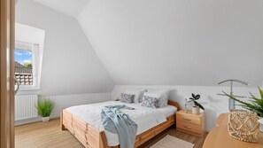 1 bedroom, free WiFi, bed sheets - Luna - 2-r- Fewo für 3 Personen mit Balkon im 1. OG (Büsum)