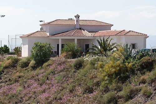 Villa | Exterior