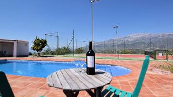 Villa | Pool | Indoor pool, outdoor pool