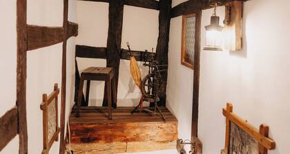 Altes HĂ€usle am Waschbach-nostalgische Ferienwohnung fĂŒr 4 Personen-weinberge