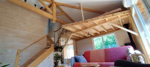 Jolie maison neuve en lisière de forêt avec son SPA privé, à 7 min de la plage !