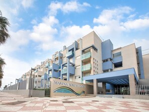 Apartment | Exterior - Apartment in Roquetas de Mar With Swimming Pool (Roquetas de Mar)