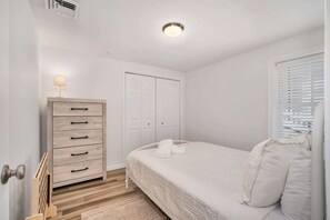 2 bedrooms, iron/ironing board, WiFi, bed sheets - Bliss by the Sea - Cozy Beachside Escape (Clinton)