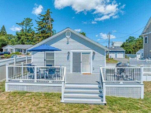 Bliss by the Sea - Cozy Beachside Escape