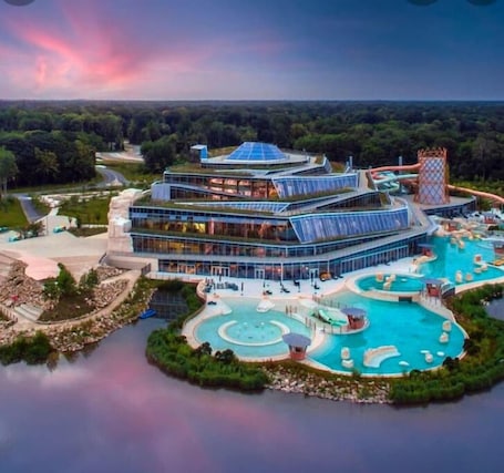 Exterior. Disney cocooning 5 minutes from the Park