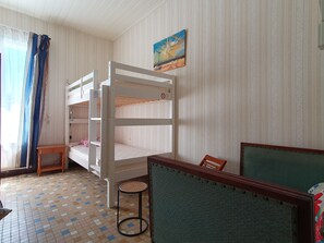 3 bedrooms