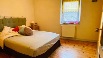 3 slaapkamers, reisbedje, gratis wifi