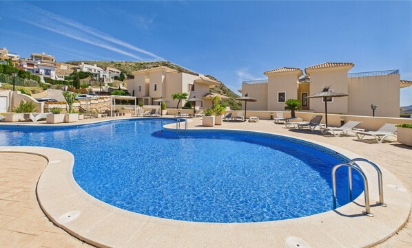 Pool - Two Bedroom Apartment with Communal Pool in La Manga Club (La Manga Club)