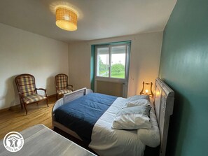 3 bedrooms, free WiFi, bed sheets