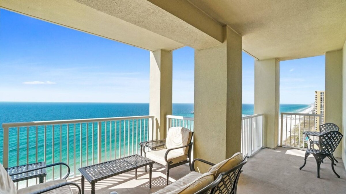 1801 West! The Best of the Best Views! This is the one you want! 3br W.O.W!