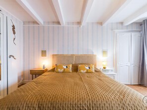 3 soverom, wi-fi (inkludert) og sengetøy