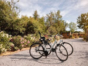 Chalet | Exterior - Sunny Chalet Close to Sea (Agde)