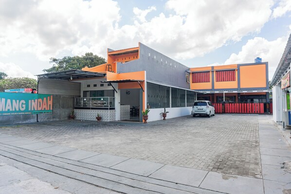 Exterior - Hotel O Homestay Jaya Putri 1 Syariah (Bandar Lampung)