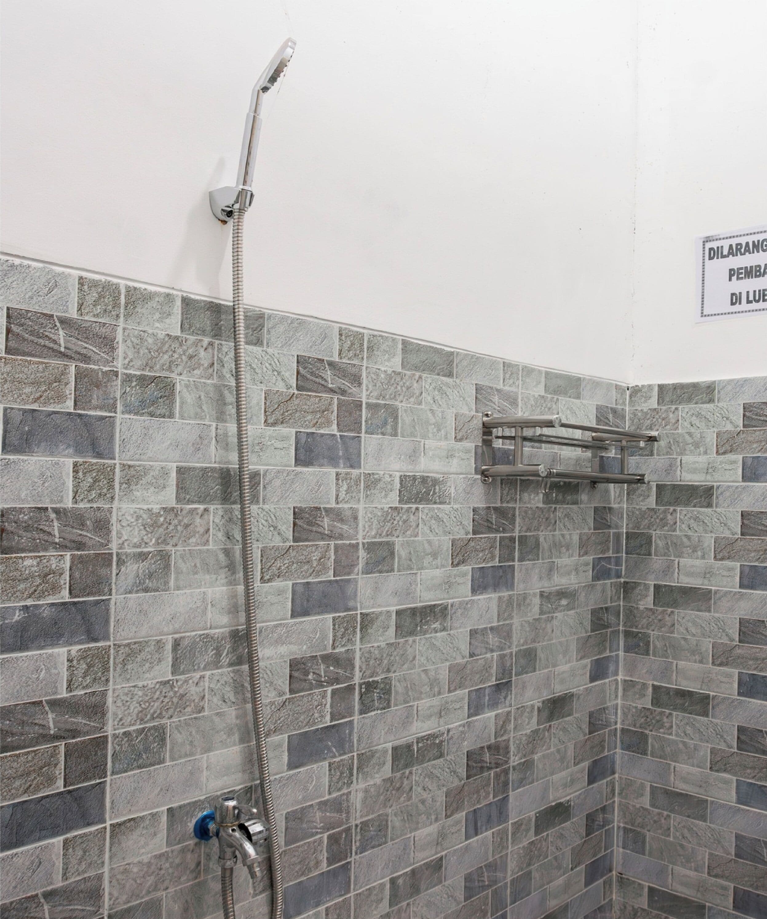 Ducha, toallas y jabón