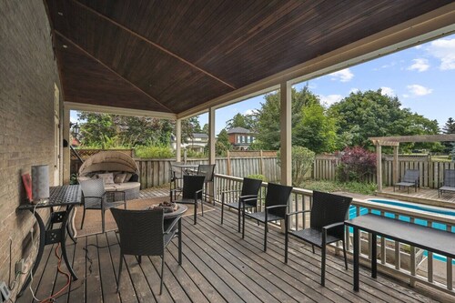 Mins to Beach | Downtown 5BR w/ Pool, Patio & BBQ