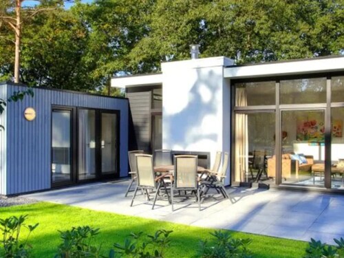 Veluwemeer Chalet Park Retreat