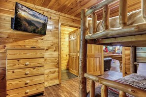 7 Schlafzimmer, Bügeleisen/Bügelbrett, kostenloses WLAN, Bettwäsche