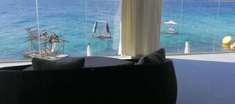 Jelly Sea Resort