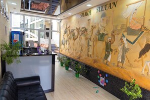 Pintu masuk interior