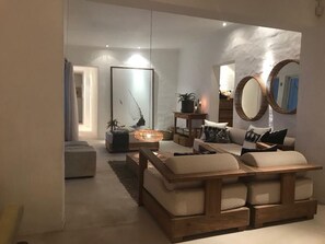 Interior - Kommetjie Ocean Sanctuary, Uninterupted extensive sea and mountain views (Cape Town)