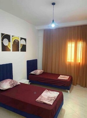 2 bedrooms, WiFi, bed sheets