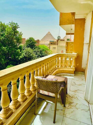 Queen of Pyramids Hotel