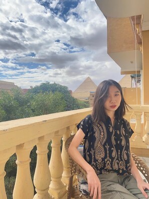 Royal Room, Patio, Mountain View | Teres/patio
