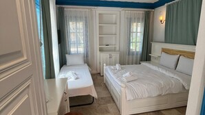 Business Triple Room - La petra boutique hotel (Datça)