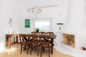 In-room dining - Coastal Breeze (Mykonos)